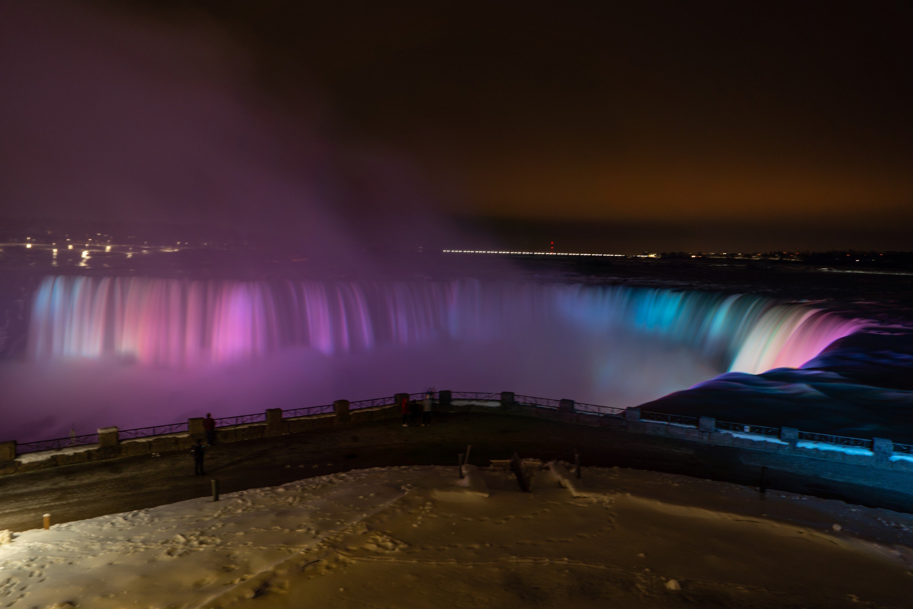 Niagara Falls Illumination & Experiences