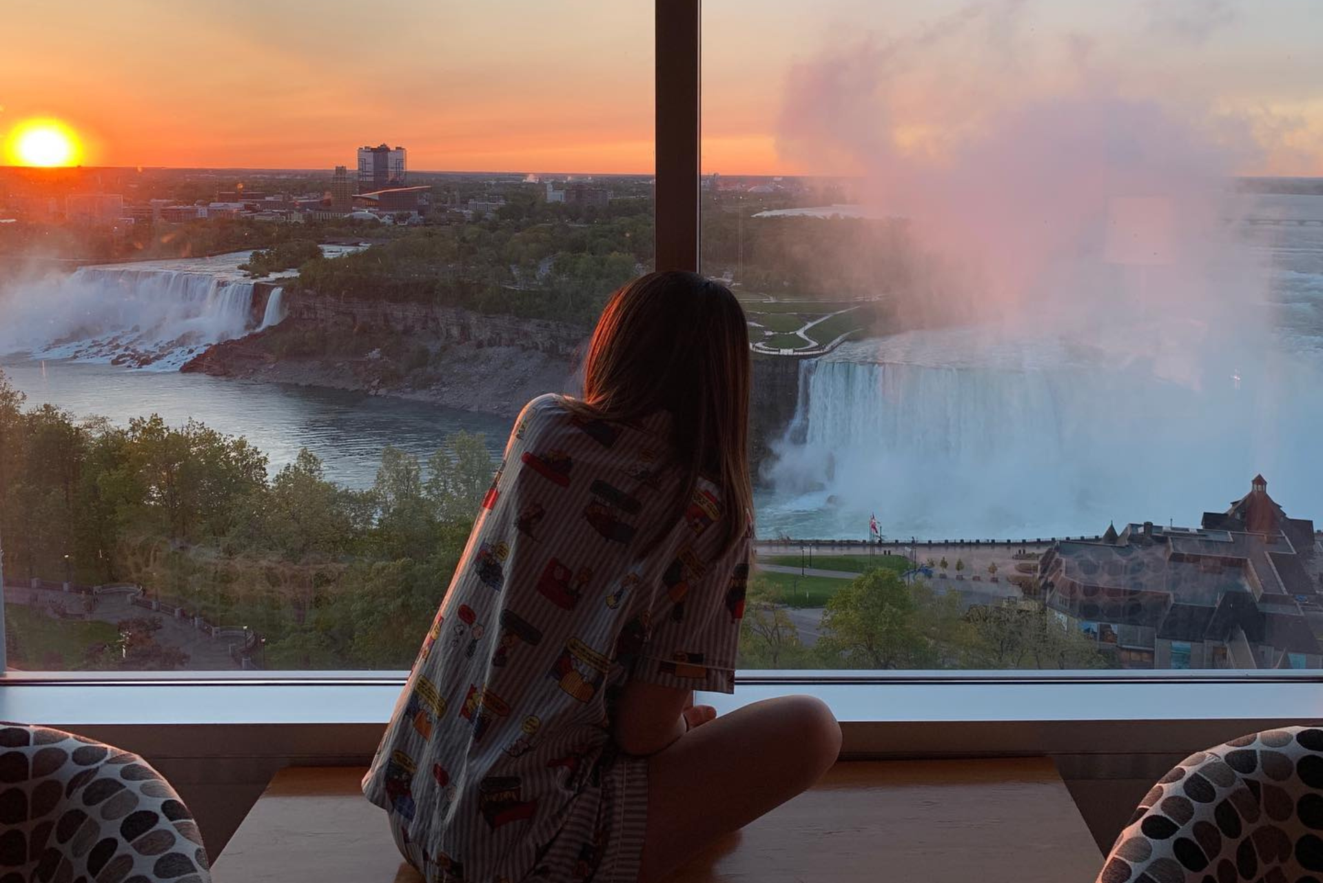 Hotel Rainbow Views 