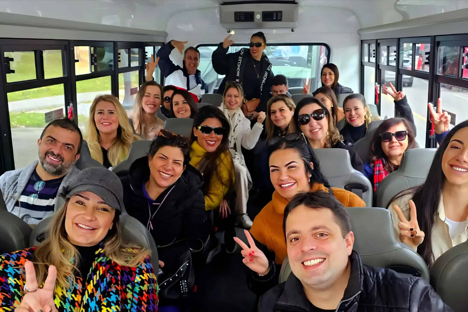 Queen Tour Niagara Falls Tours from Toronto
