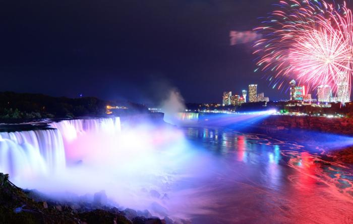 NIAGARA FALLS RETURNS THE WELCOME TO ITS NEIGHBOURS IN BUFFALO