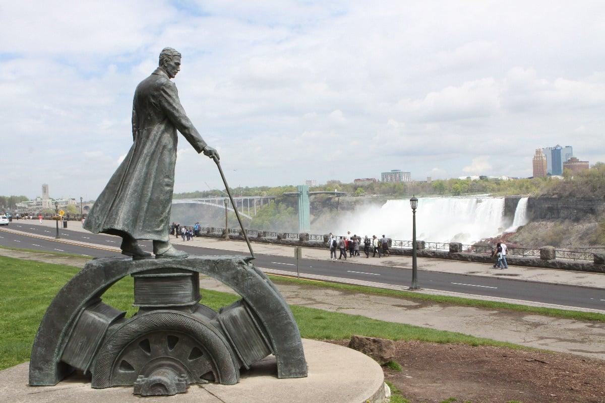 Who Was Nikola Tesla? Niagara Falls Tourism